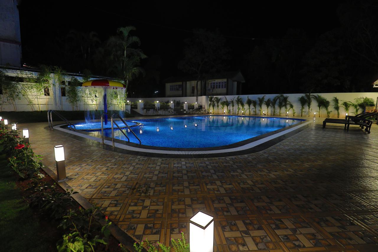 Imperial Grande Resort Lonavala Exterior foto